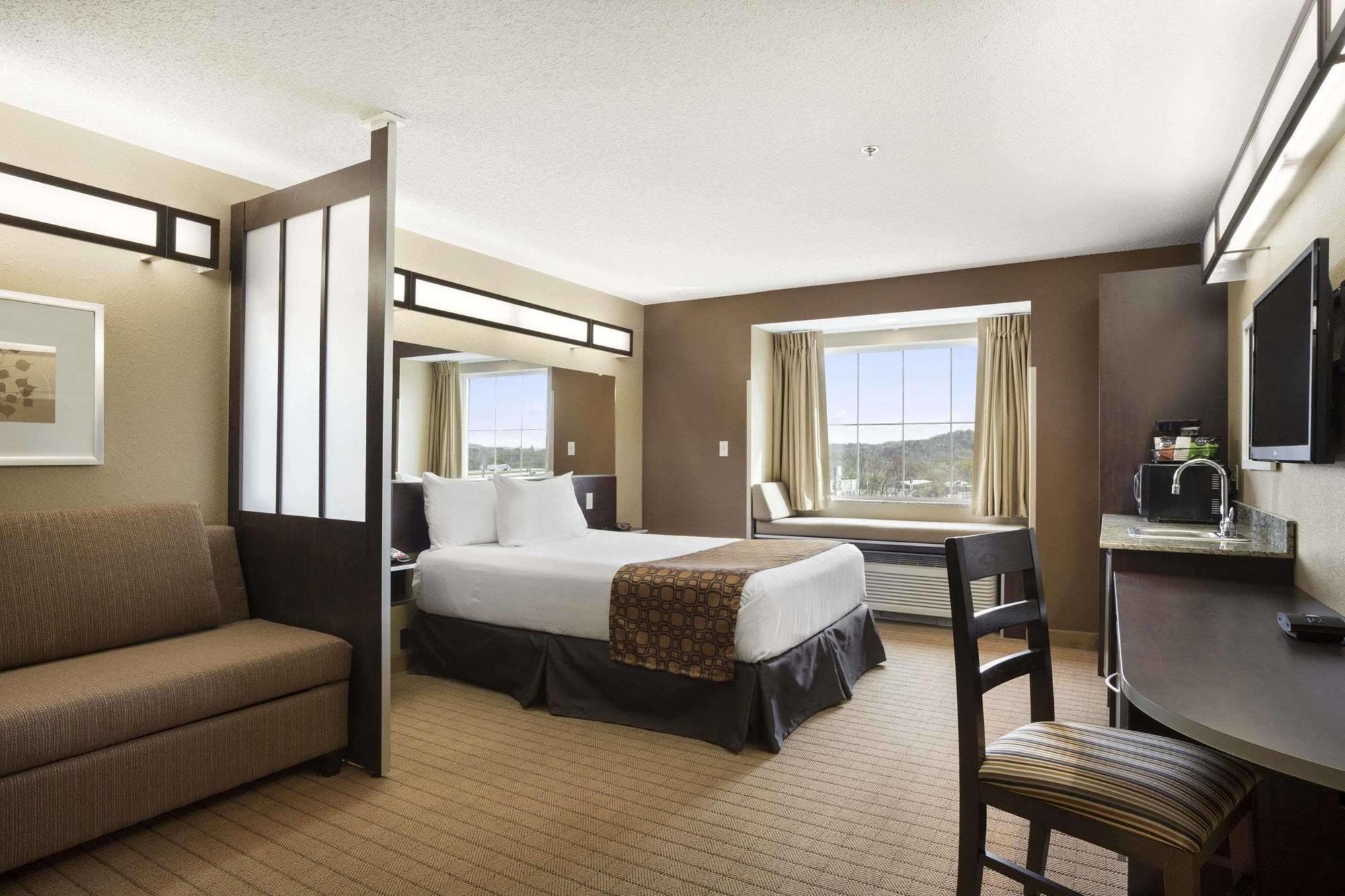 Microtel Inn & Suites By Wyndham Cambridge Exterior foto